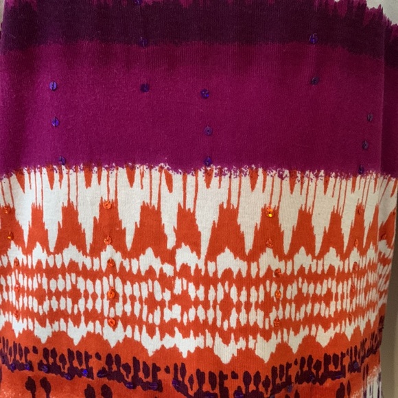 Long Sleeve Fun Printed Top with Sequin Detailing - Picture 2 of 4